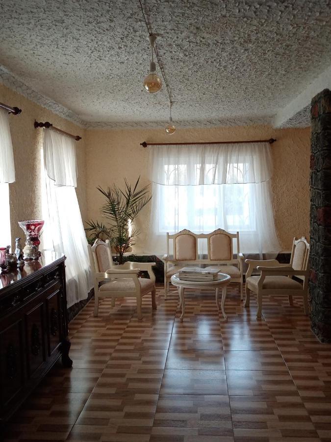 Holiday House Kutaisi Exterior photo